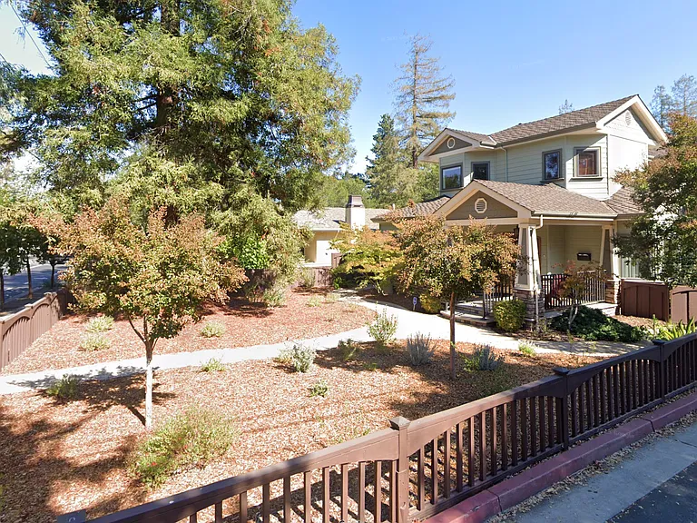 262 Los Gatos Blvd — Photo 1