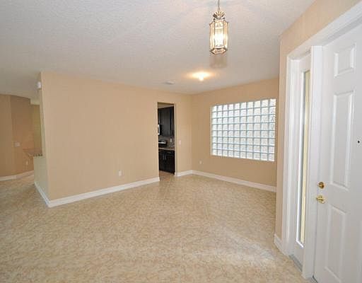 3rd image of 8489 SERENA CREEK