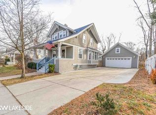 218 Gardenia Ave, Royal Oak, MI