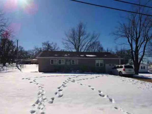 103 Hickory St, Mansfield, MO 65704