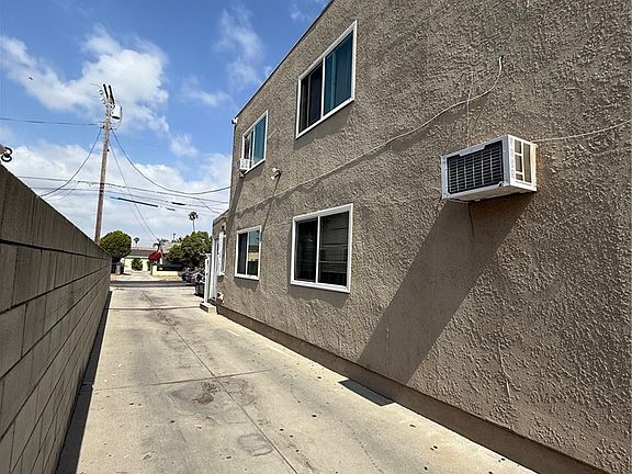2nd image of 6924 Gentry Ave