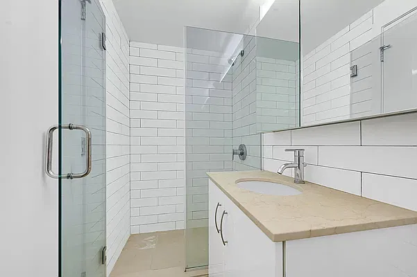 Rented by REAL New York | media 4