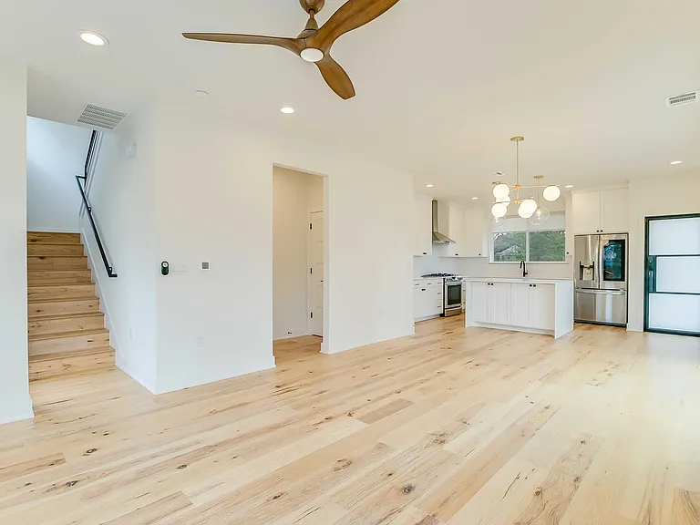 1106 Walton Ln #A — Photo 17