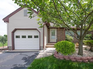 11 John Hancock Dr #B, Monroe Township, NJ 08831