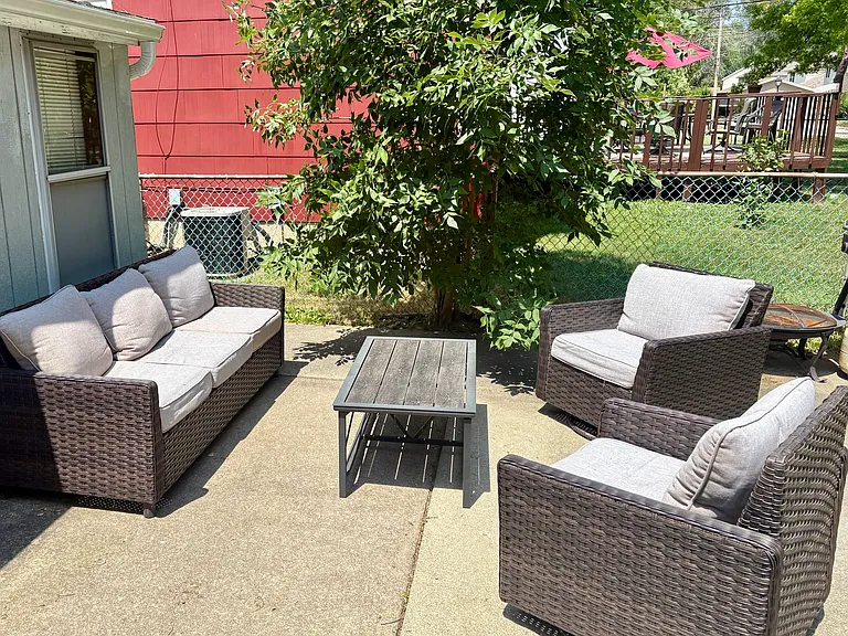 226 Vine Ln — Photo 9