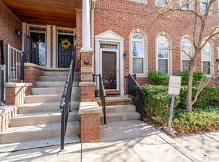 16854 Farmington Rd, Livonia, MI 48154