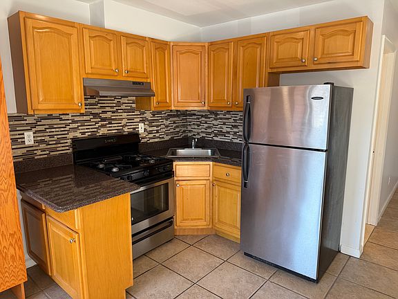 4th image of 4011 23rd Ave APT 2F