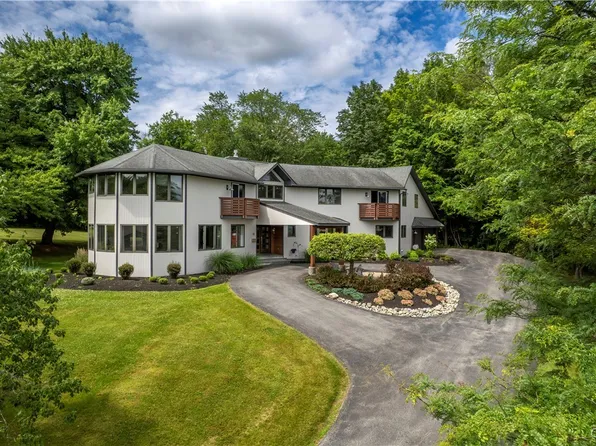 19 Narla Ln, New Hartford, NY 13413