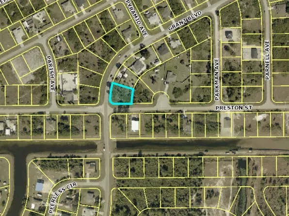 204 Grant Blvd, Lehigh Acres, FL 33974