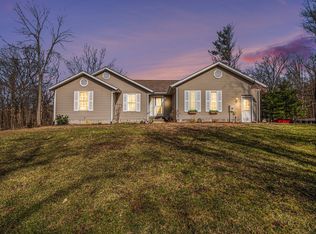 11044 Hall Rd, Ravenna, MI 49451