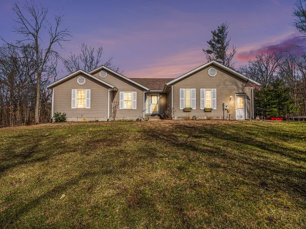 11044 Hall Rd, Ravenna, MI 49451