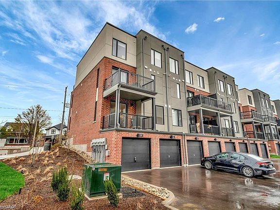 4th image of 99 Roger St #45