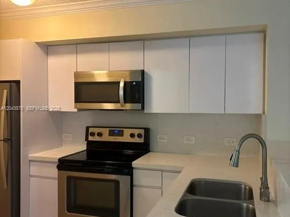11155 SW 5th Pl APT 205, Hollywood, FL 33025