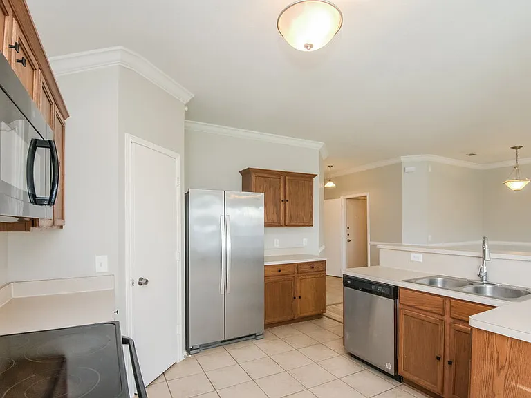 4521 Napa Valley Dr — Photo 9