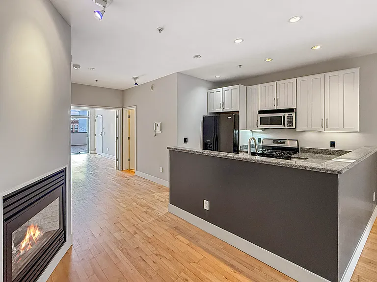 563 Minna St #2 — Photo 6