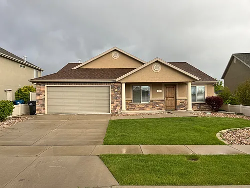 653 W 170 N Photo 1