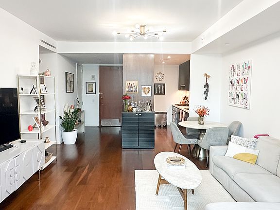 4th image of 1 W End Ave APT 8H