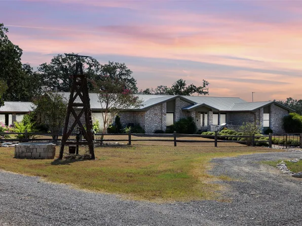 1045 Private Road 7005, Lexington, TX 78947