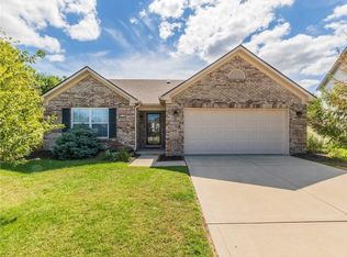 5769 W Deerview Bnd, McCordsville, IN 46055