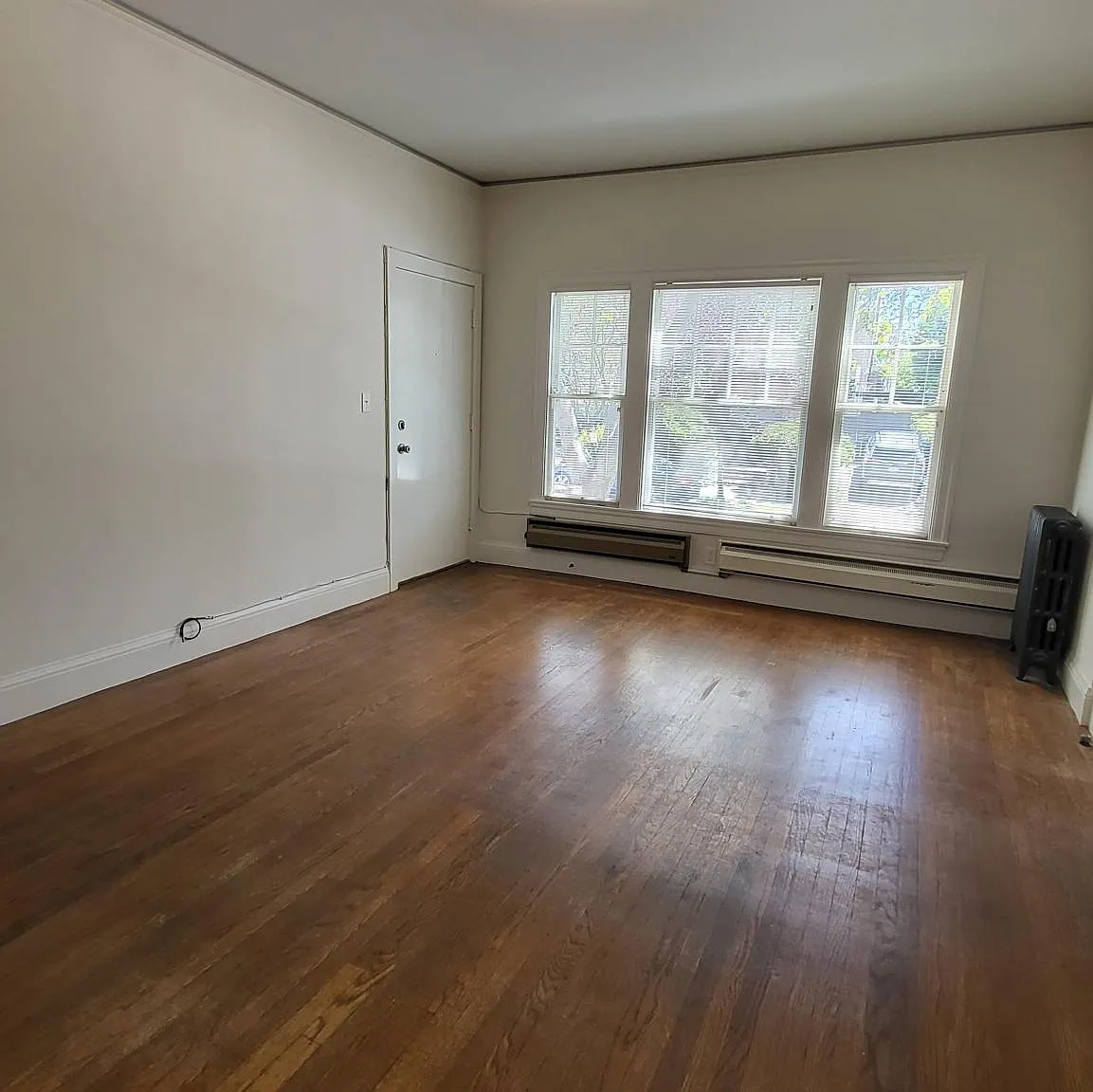 Studio, 400 sqft, $1,800 — Photo 4