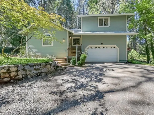 14002 Meadow View Dr, Grass Valley, CA 95945