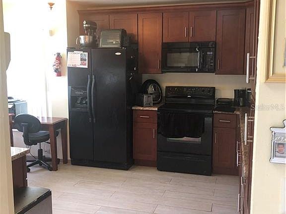 4th image of 13000 Jesup Woods Ct