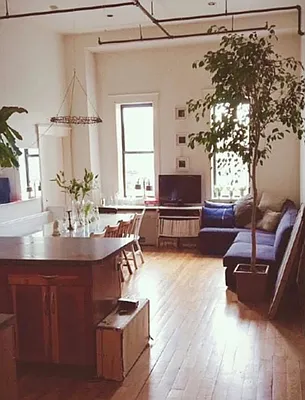 Rented by Compass | media 24