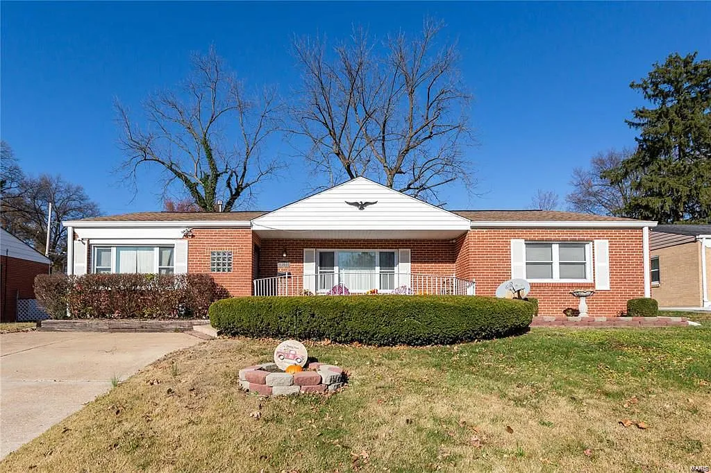 10243 Midland Blvd photo 1