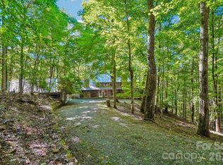 624 Fox Den Rd, Mars Hill, NC 28754
