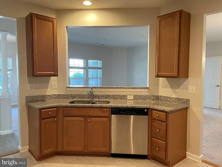 5307 Wyndholme Cir #102 — Photo 6