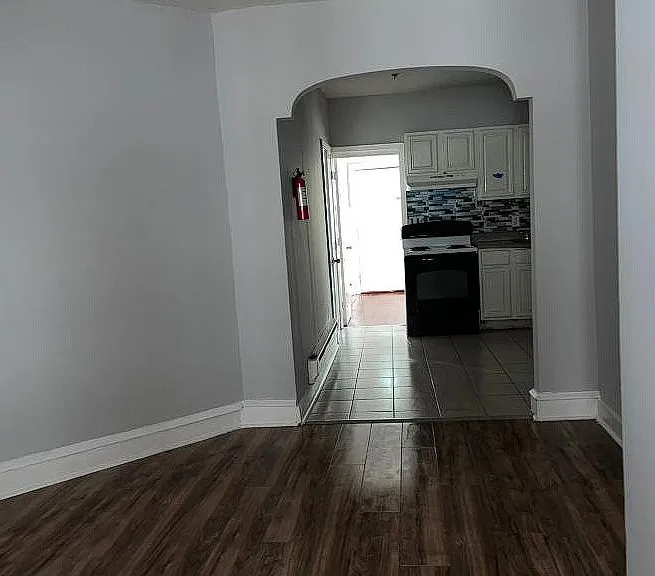 4942 N 7th St — Photo 3