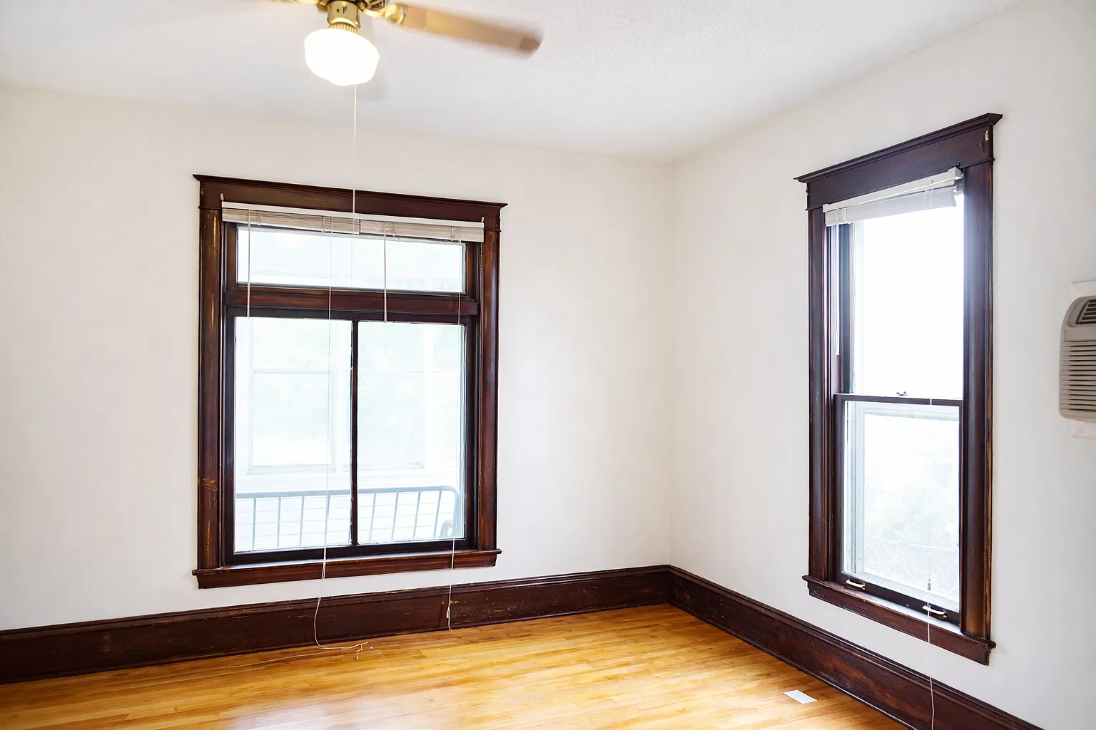 6 bed, 2812 sqft, $2,500 — Photo 3