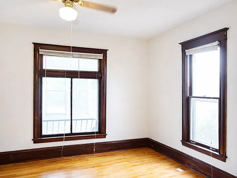 1305 E Hennepin Ave #1 — Photo 7
