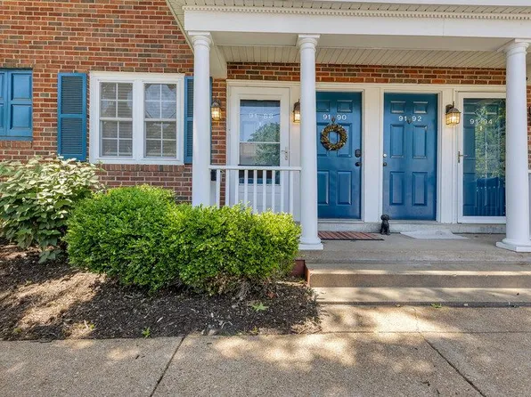 9188 Wrenwood Ln, Saint Louis, MO 63144
