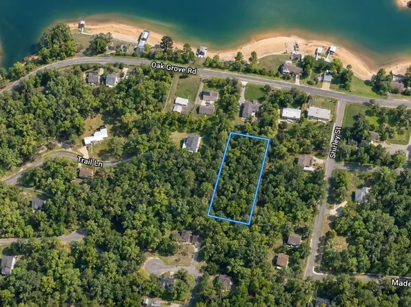 1 Trail Ln, Johnson City, TN 37615