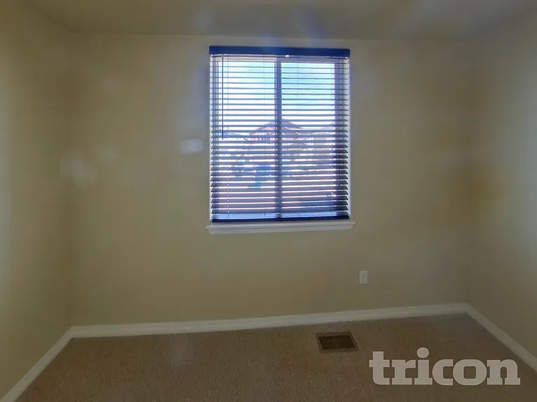 9766 Silver Stirrup Dr — Photo 7