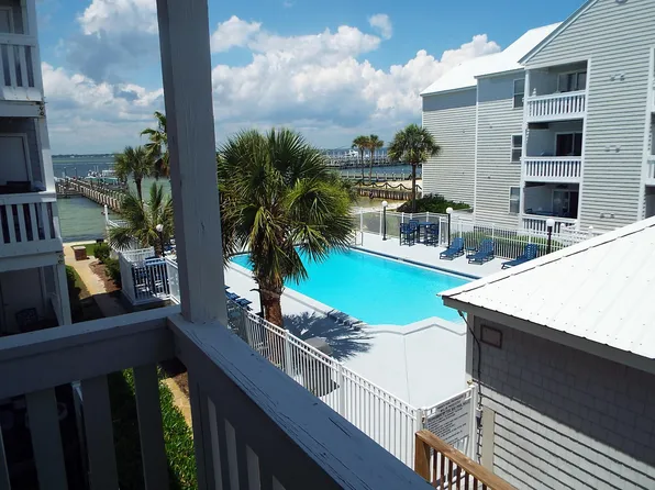 1330 Miracle Strip Pkwy SE APT 204, Fort Walton Beach, FL 32548