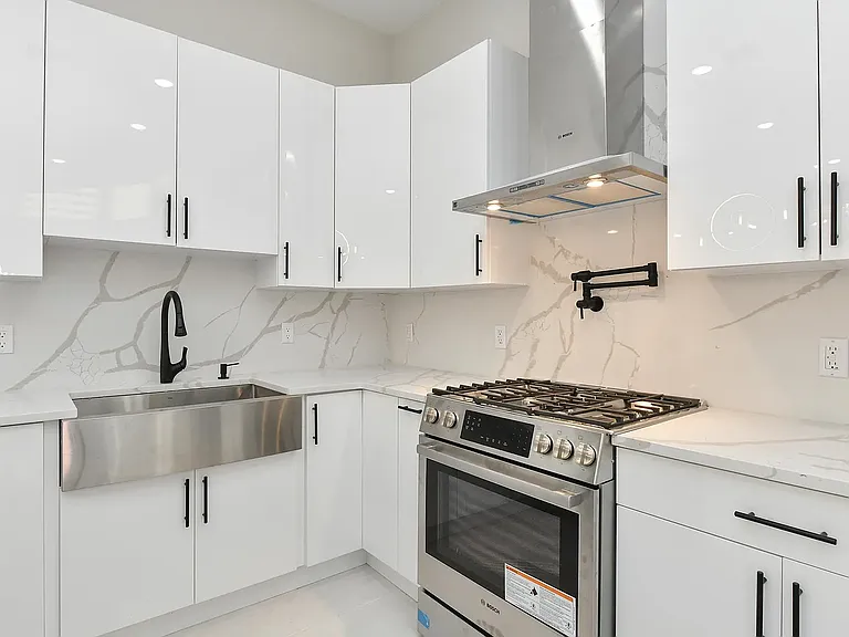 221 Columbia Ave #2 — Photo 3