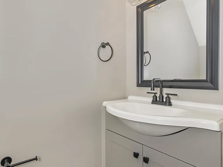 205 N Market St #2D — Photo 20