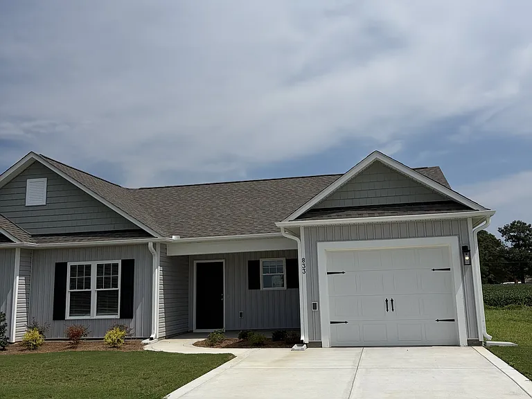 833 Middleton Rd — Photo 1