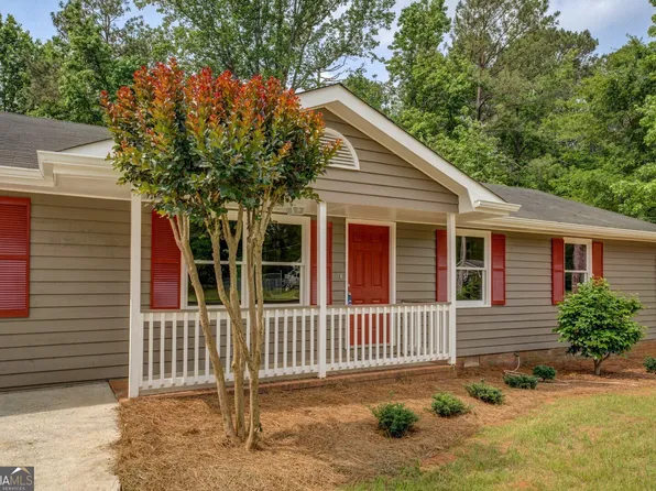 170 Hidden Pines Dr, Covington, GA 30016