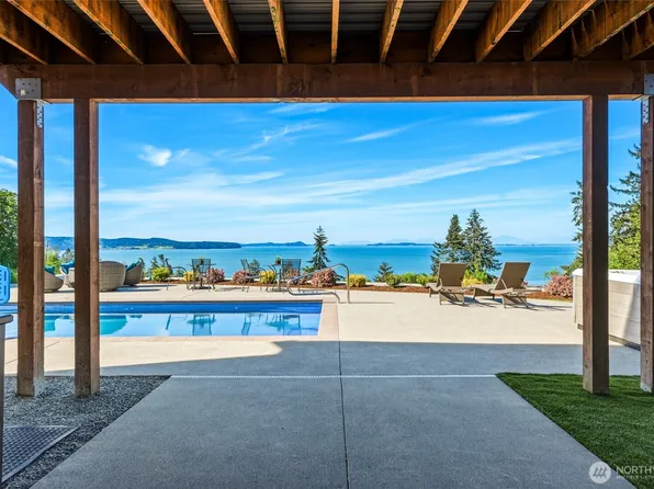 1018 Clear Morning Lane, Camano Island, WA 98282