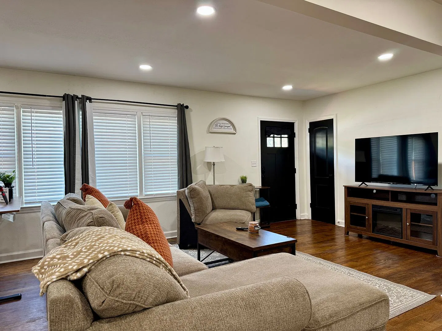 854 Lupton Dr. - Furnished Mid/Long Term 3 bed/3 bath Rental Home in Red Bank! $3,600/mo. | Utili... — Photo 4