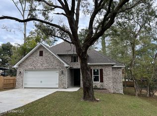 776 Malie Pl, Diamondhead, MS 39525