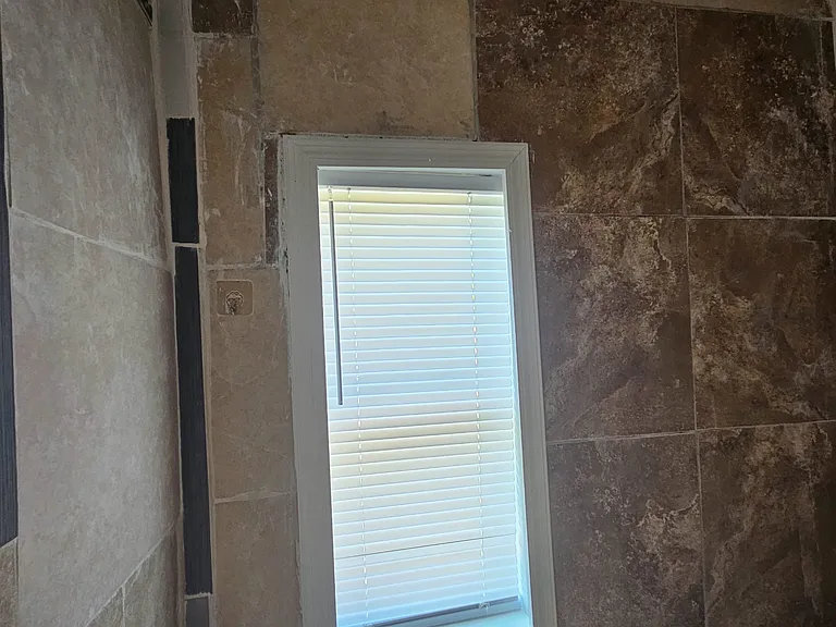 6925 Anoka Dr — Photo 6