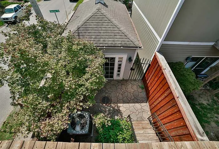 200 W 17th St — Photo 18