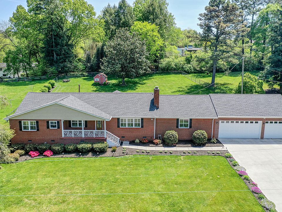 1st image of 6908 Lark Ln