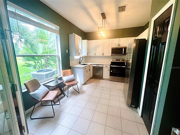 5th image of 34924 Teeview Ln