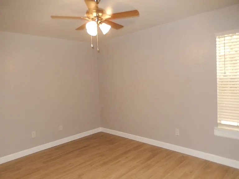 520 Pasco Ct — Photo 11