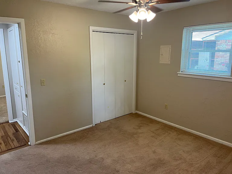 4217 SE Elmhurst Ln — Photo 9